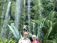 2023-11-14-Singapur-Cloud-Forest-grösster-Indoor-Wasserfall-der-Welt