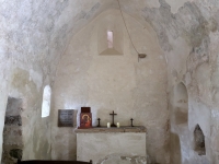 2024-07-05-Jersey-Grabhügel-La-Houge-Kapelle-Notre-Dame-Altar