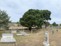 2024-07-01-Vale-Kirche-mit-Friedhof