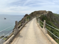 2024-07-02-Insel-Sark-Landbruecke-La-Coupee-1