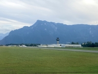 Landung in Salzburg