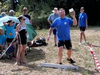 Jörn beim Steinstoß 2. Versuch