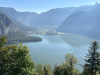 Erster Blick auf den Hallstättersee bei traumhaften Wetter