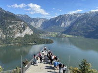 Glasboden über dem Hallstättersee