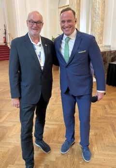 2024 06 20 Isemann Matt, US-Moderator beim Austria World Summit 2024 Wiener Hofburg